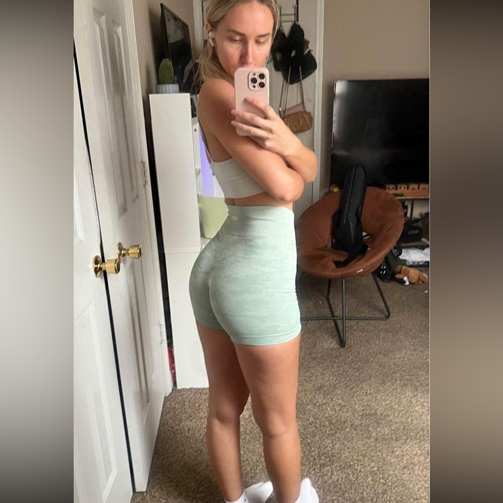 Flawless lululemon and Gymshark shorts